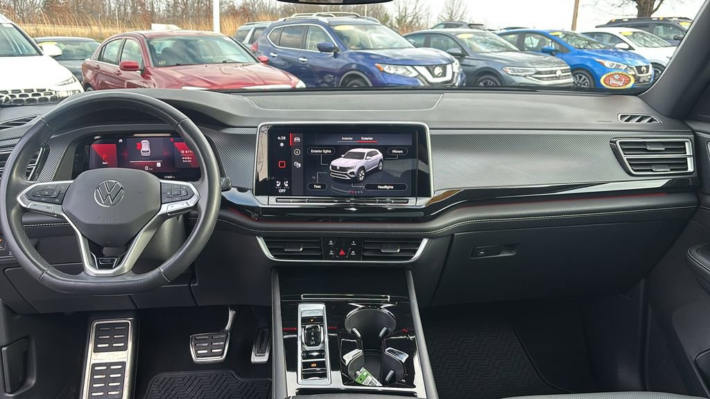 Used 2025 Volkswagen Atlas Cross Sport SEL Premium R-Line image 12