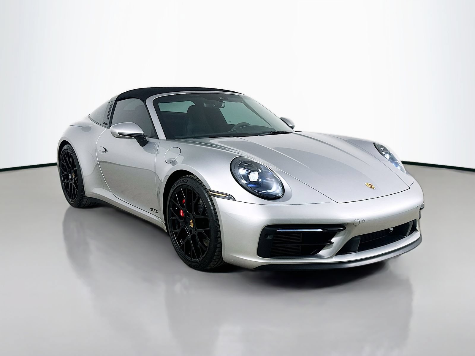 Used 2024 Porsche 911 Targa 4 GTS AWD/4WD image 3