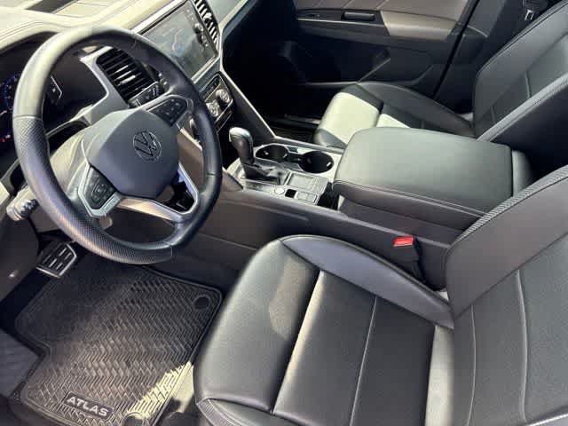 Used 2021 Volkswagen Atlas Cross Sport SEL R-Line w/ Cross Sport MDO Package FWD image 9