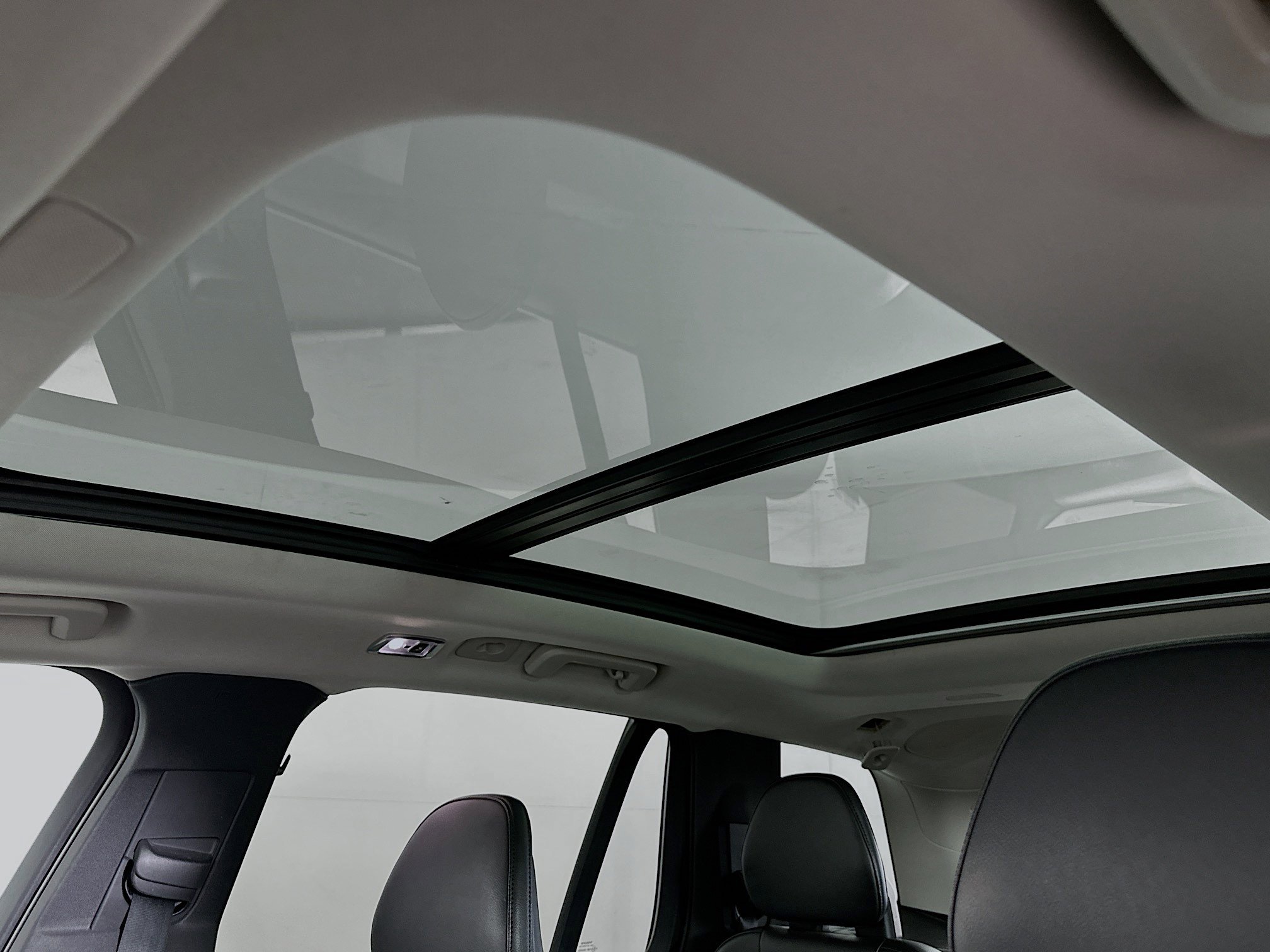 Used 2016 Volvo XC90 T5 Momentum image 24