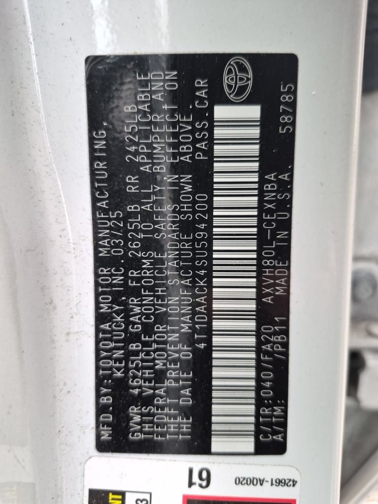 Used 2025 Toyota Camry LE FWD image 8