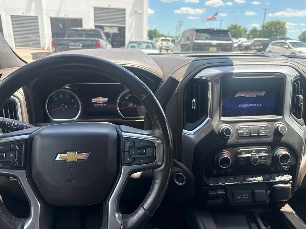 Used 2020 Chevrolet Silverado 2500 LTZ w/ LTZ Premium Package AWD/4WD image 12
