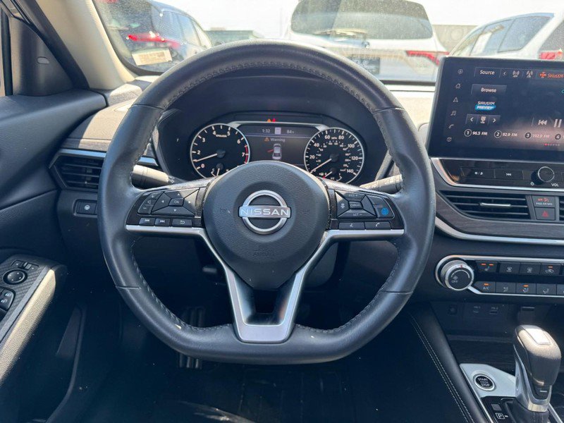 Used 2024 Nissan Altima 2.5 SV w/ SV Premium Package AWD/4WD image 10