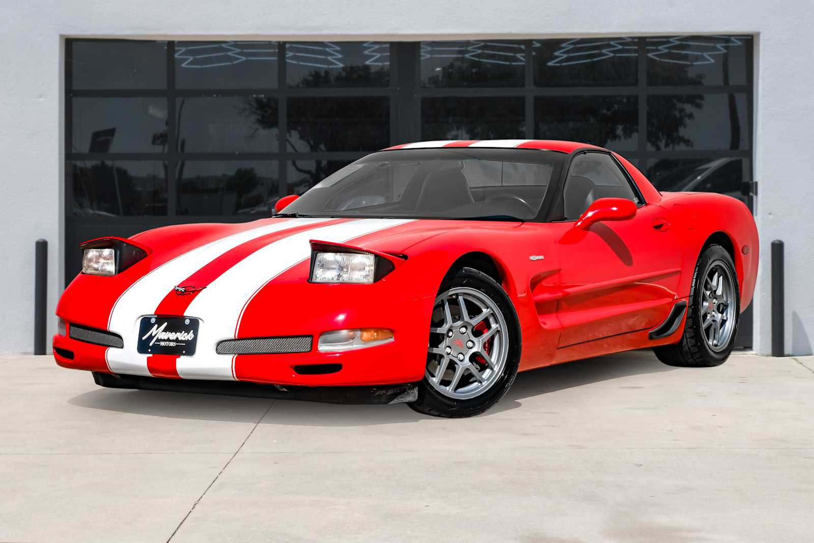 Used 2001 Chevrolet Corvette Z06 w/ Memory Pkg image 1