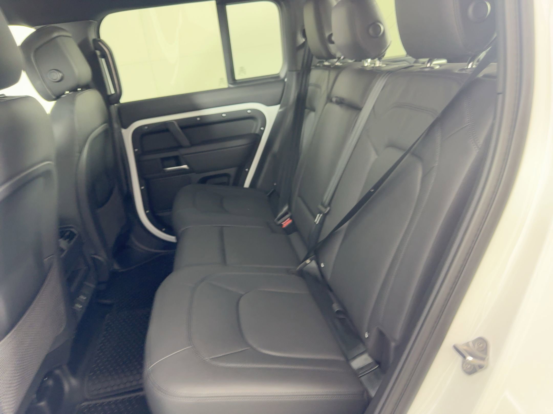 New 2026 Land Rover Defender 110 S AWD/4WD image 16