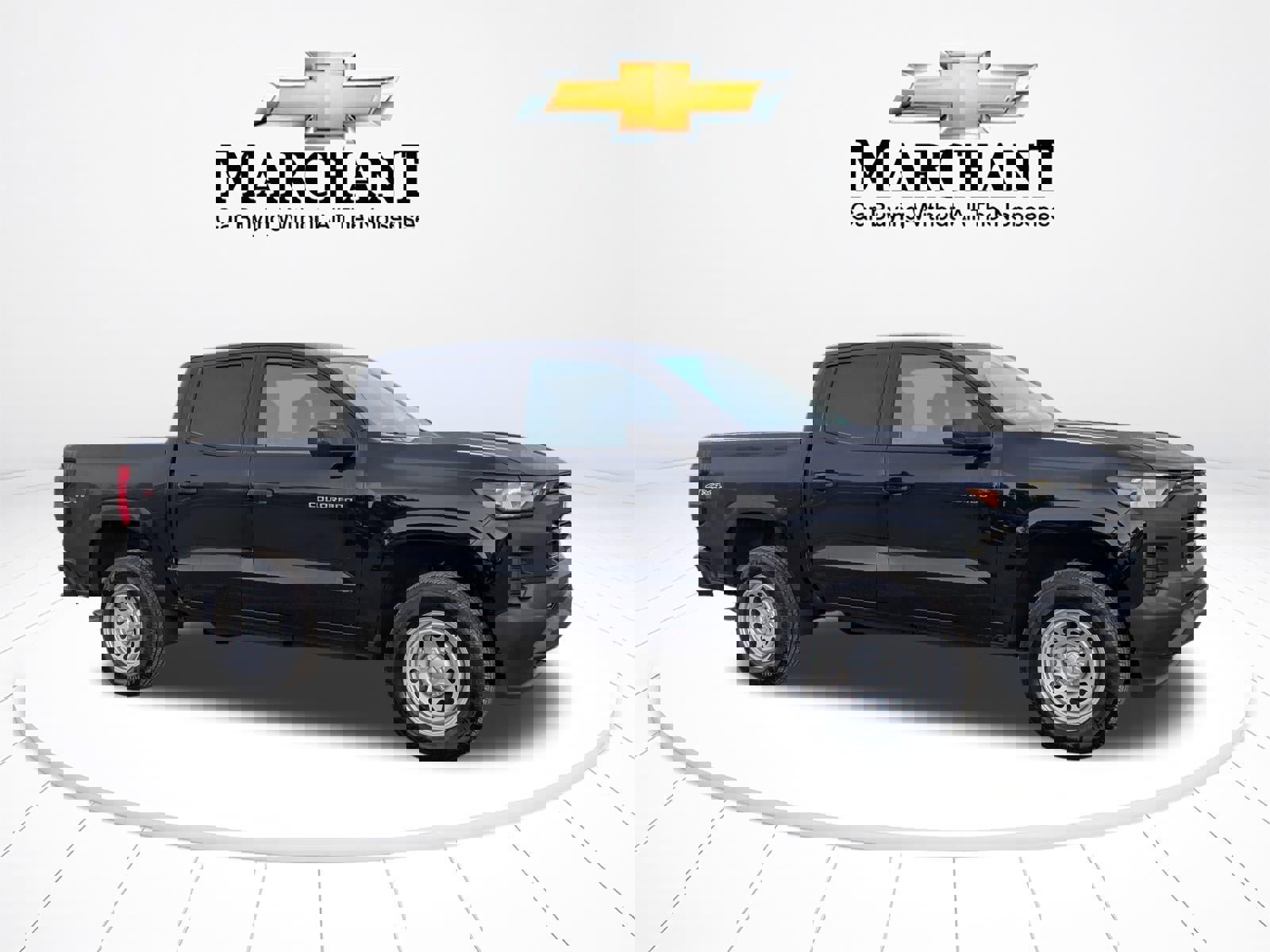 Used 2025 Chevrolet Colorado W/T image 2