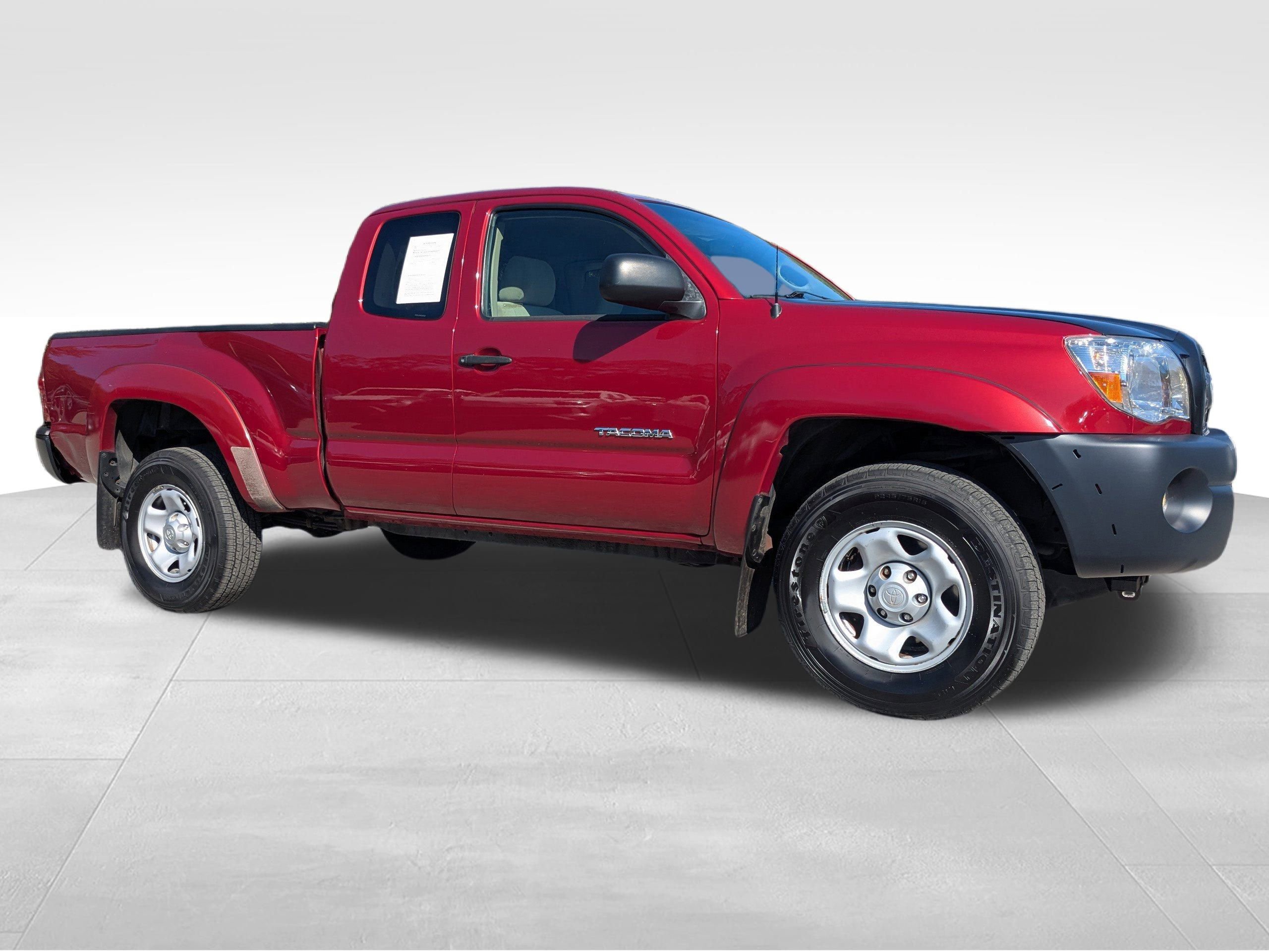 Used 2005 Toyota Tacoma PreRunner image 1