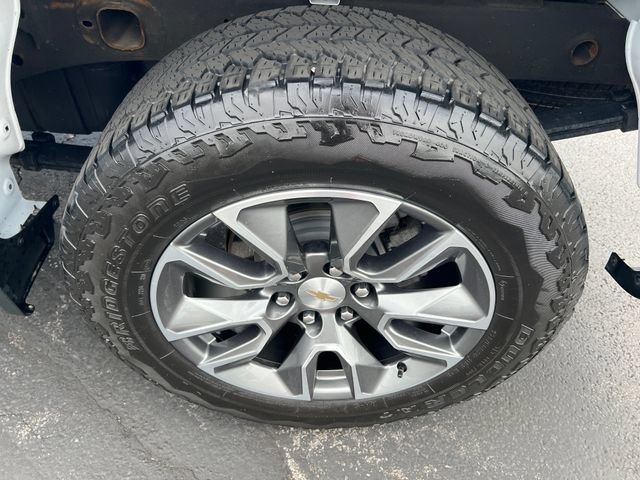 Certified 2024 Chevrolet Silverado 1500 LT AWD/4WD image 25