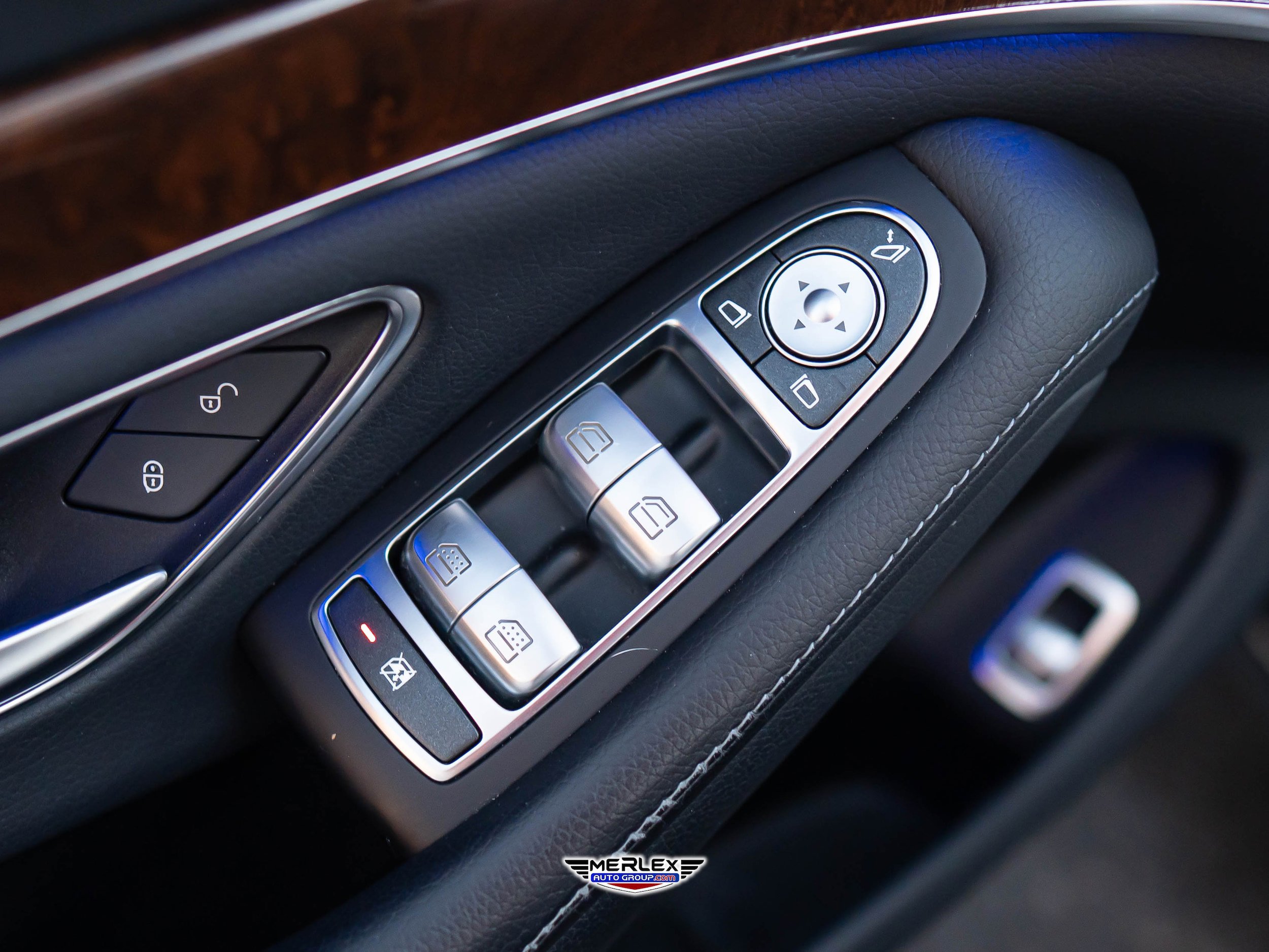 Used 2017 Mercedes-Benz S 550 4MATIC Sedan image 45