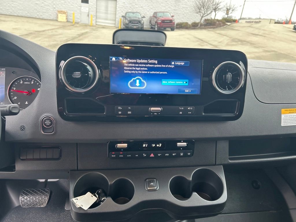 New 2026 Mercedes-Benz Sprinter 2500 image 17