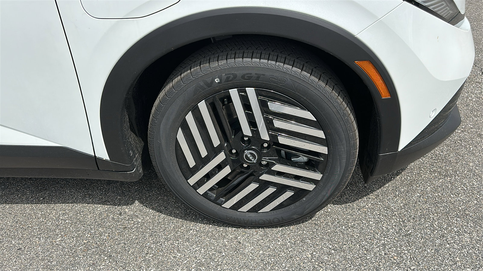 New 2026 Nissan Leaf SV+ w/ Floor Mat Package (SV+) image 6