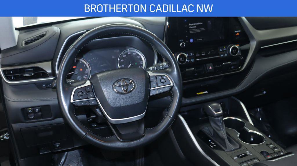 Used 2023 Toyota Highlander XLE image 20