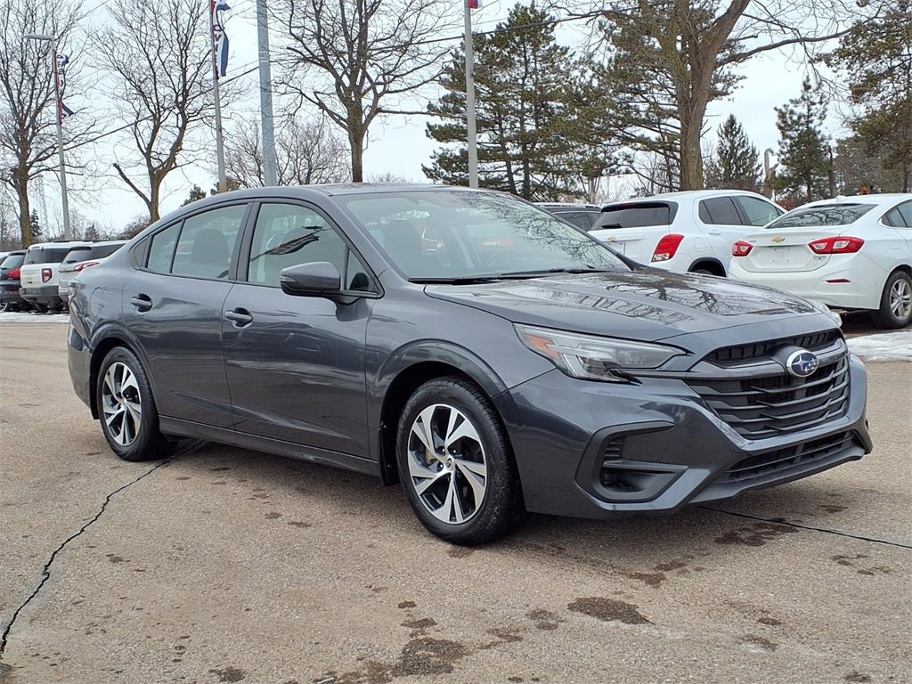 Used 2024 Subaru Legacy Premium image 3