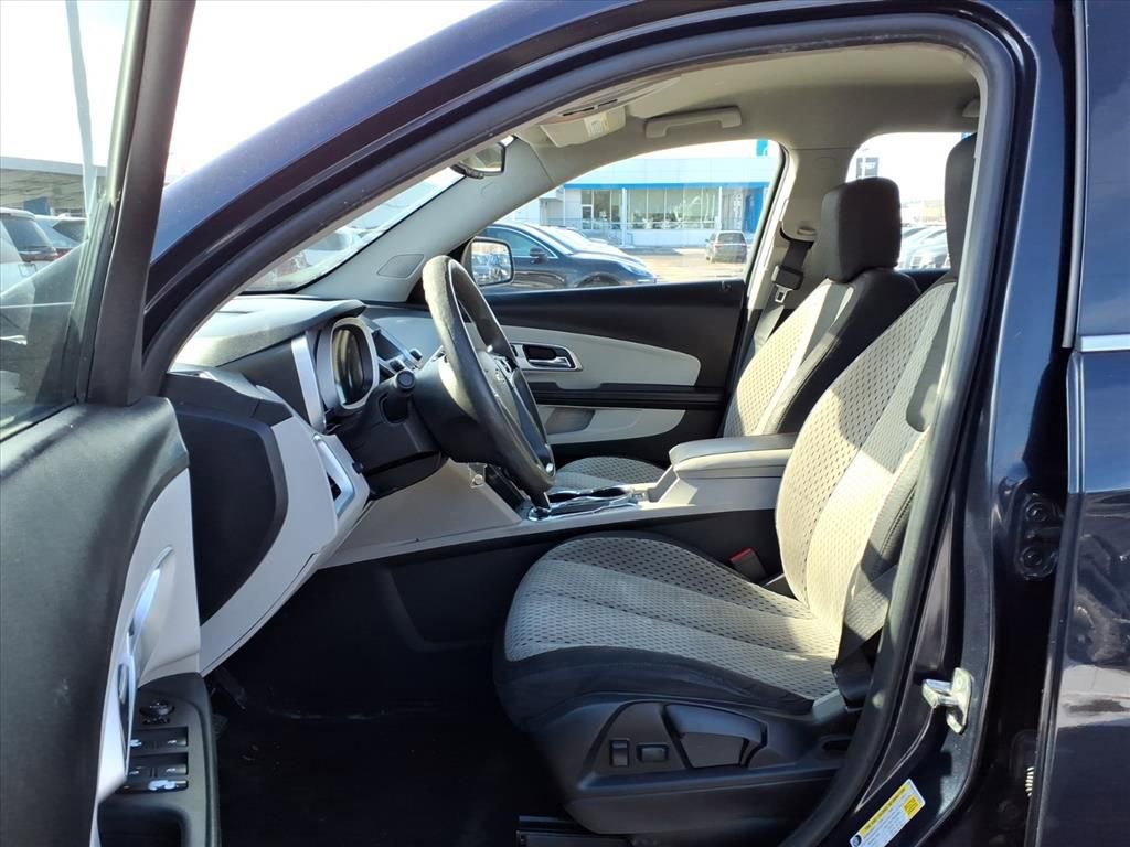 Used 2015 Chevrolet Equinox LS image 16