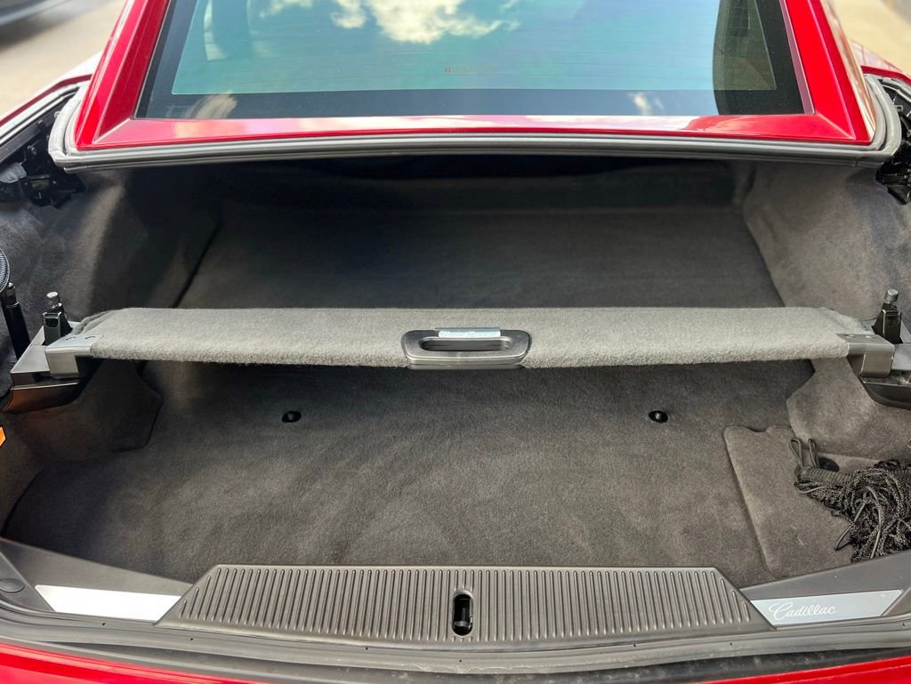 Used 2005 Cadillac XLR Base image 19