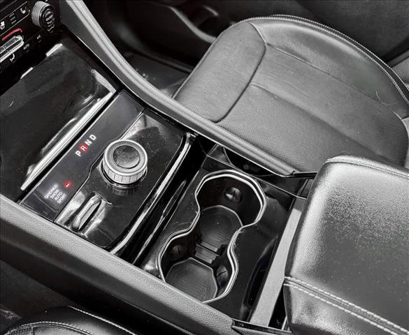 Used 2021 Jeep Grand Cherokee L Limited w/ Luxury Tech Group II image 16