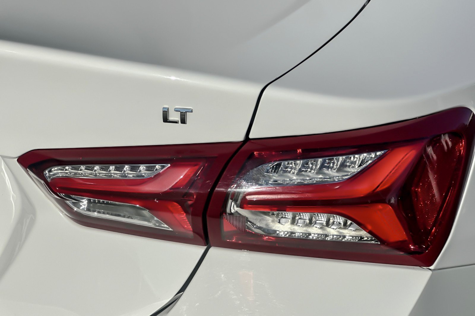 Used 2024 Chevrolet Malibu LT FWD image 25