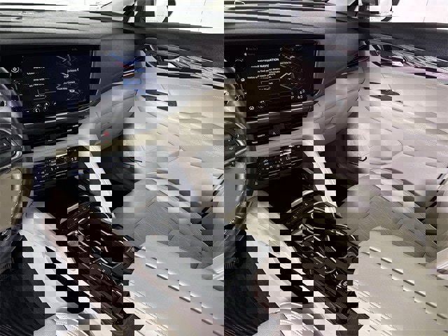 Used 2023 Buick Envision Avenir image 36