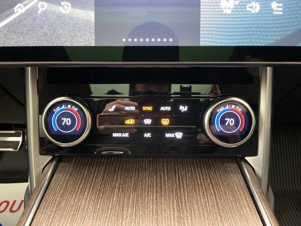 Used 2023 Land Rover Range Rover SE image 18