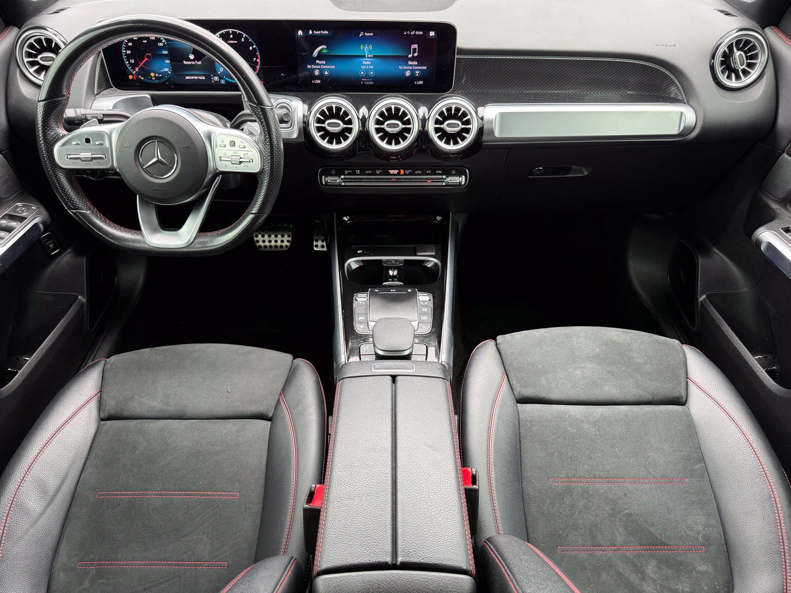Used 2021 Mercedes-Benz GLB 35 AMG 4MATIC image 2