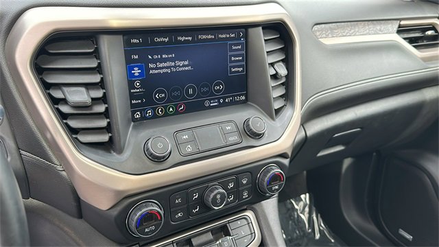 Used 2023 GMC Acadia Denali w/ Denali Technology Package image 28