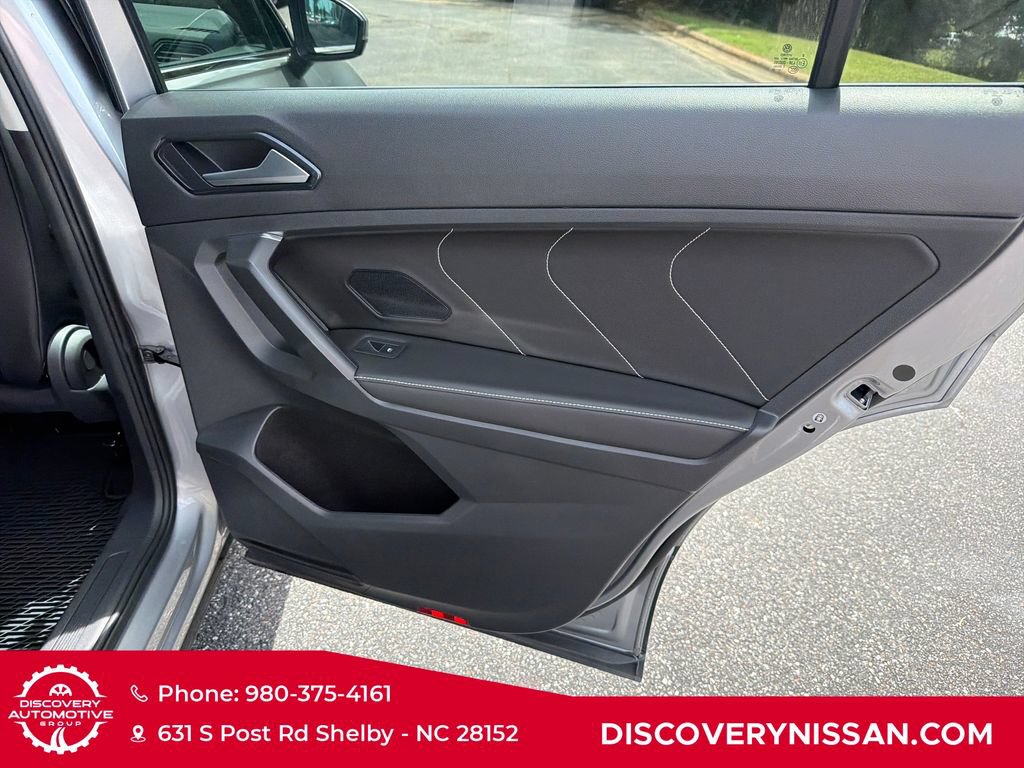 Used 2023 Volkswagen Tiguan SE FWD image 37