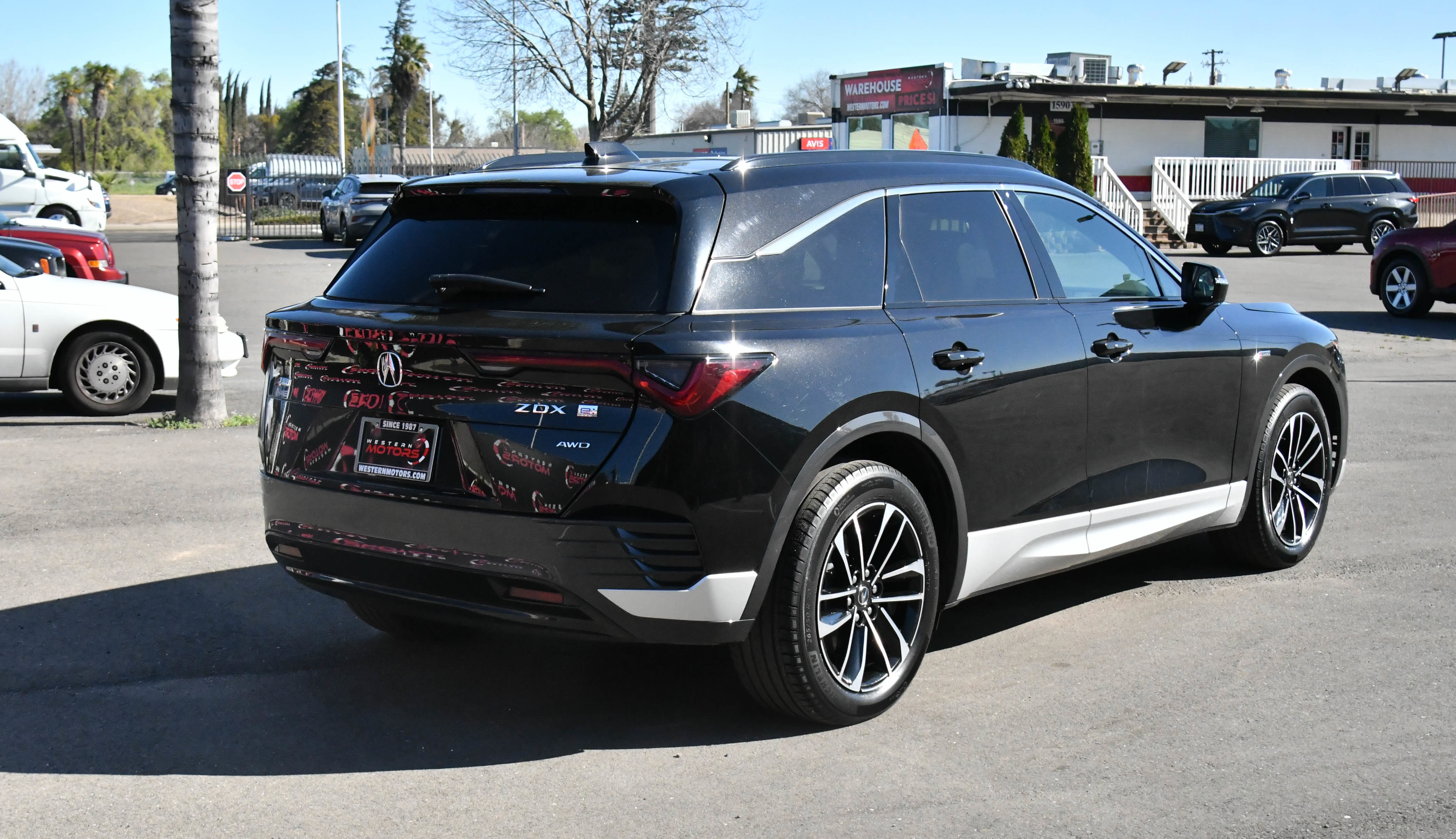 Used 2024 Acura ZDX A-Spec image 8
