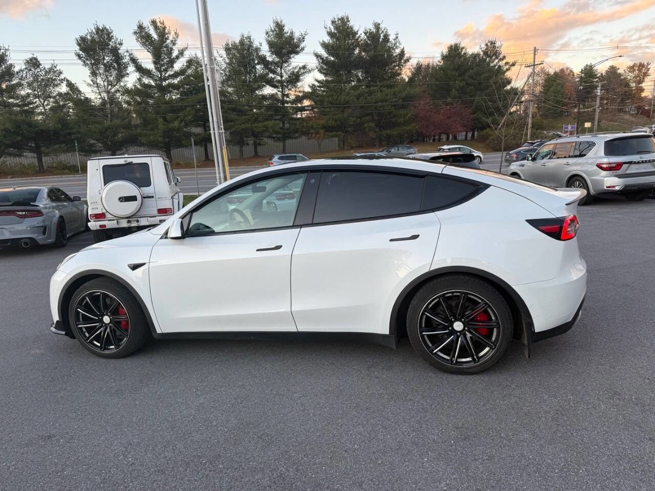 Used 2022 Tesla Model Y Performance image 11