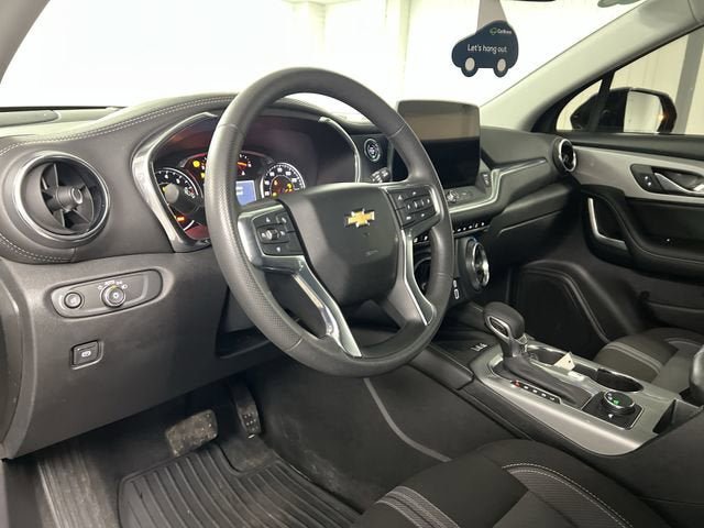 Certified 2024 Chevrolet Blazer LT w/ Convenience Package image 10