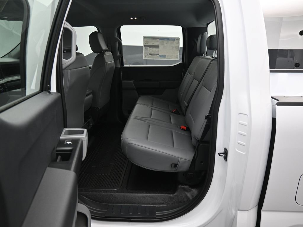 New 2026 Ford F250 XL w/ XL Chrome Package image 13