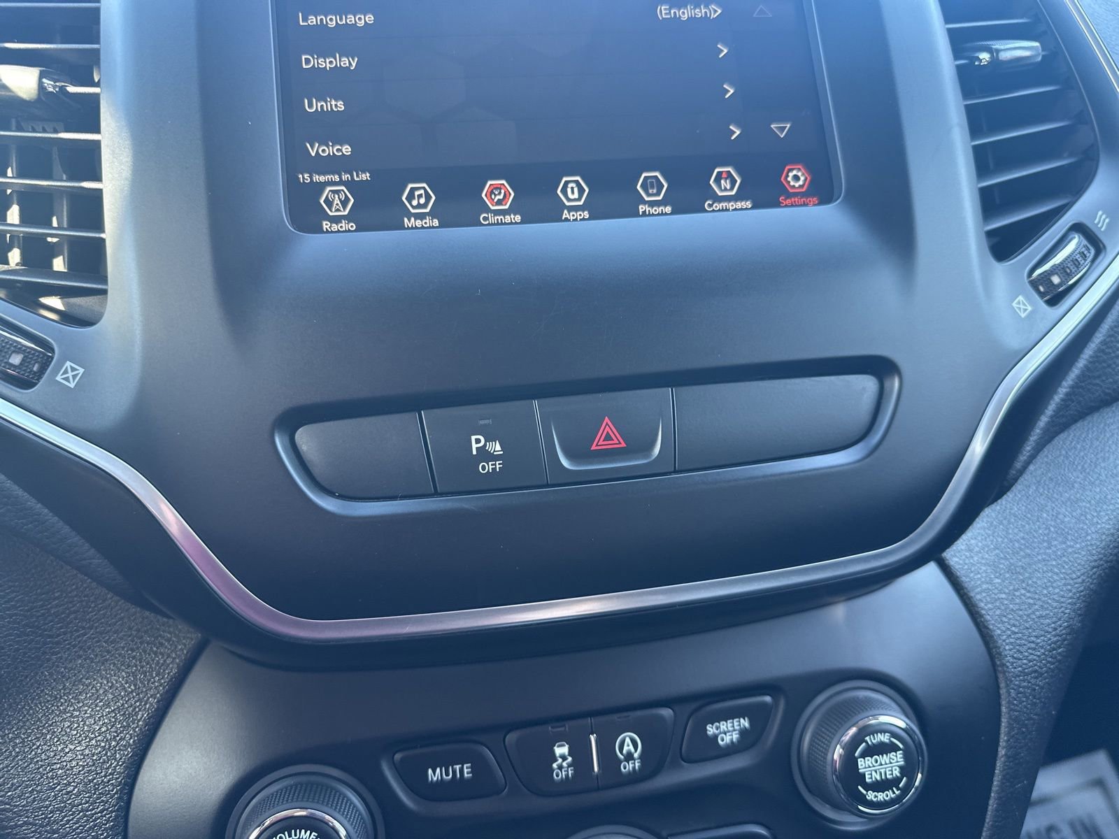 Used 2020 Jeep Cherokee Latitude Plus image 46