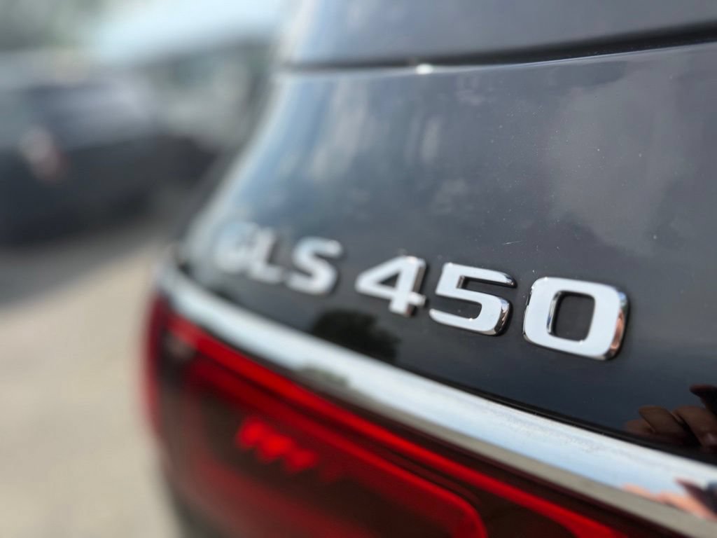 Used 2022 Mercedes-Benz GLS 450 4MATIC image 9