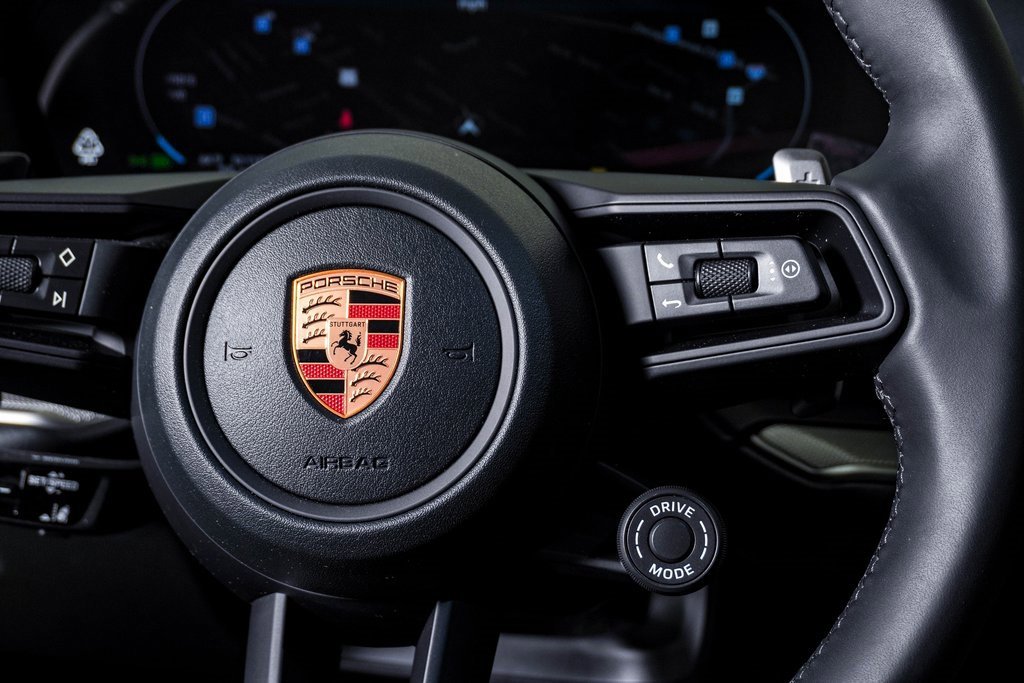 New 2026 Porsche Cayenne Coupe image 19