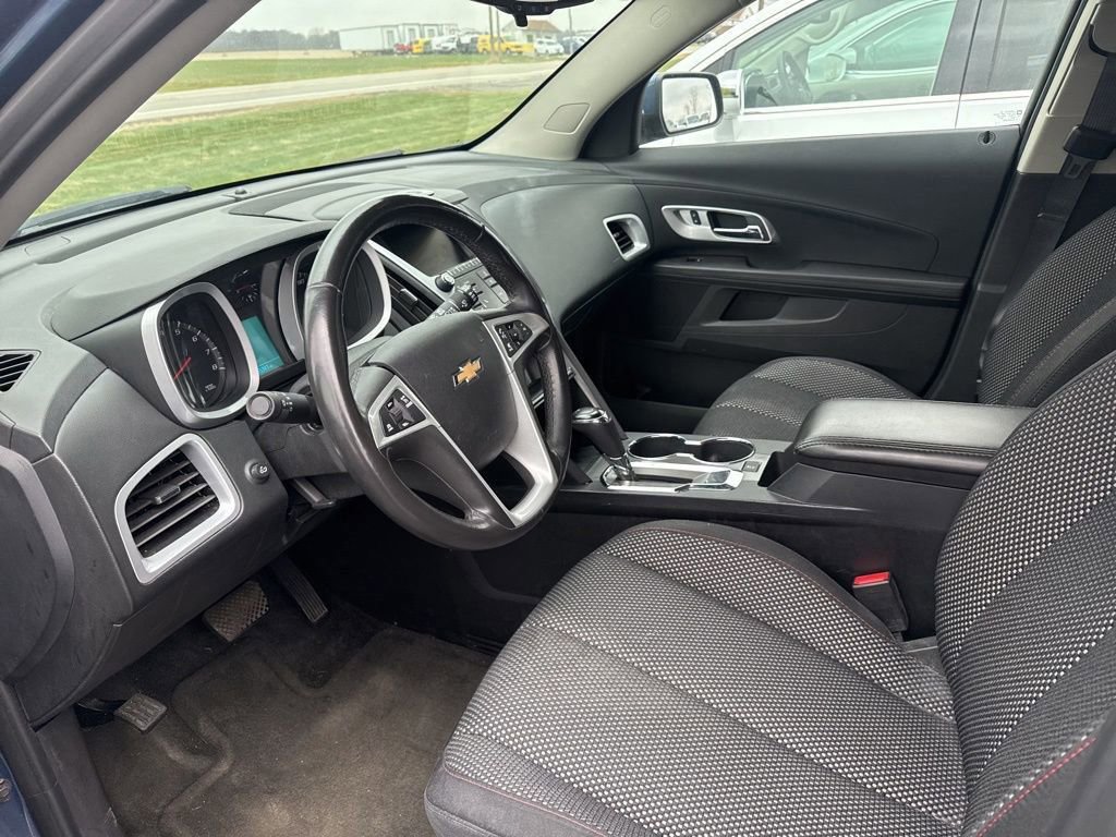 Used 2017 Chevrolet Equinox LT w/ Convenience Package image 40