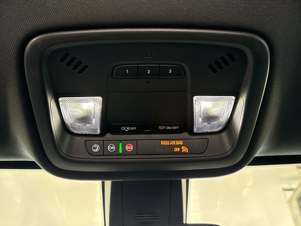 Used 2023 Chevrolet Traverse LT FWD image 38