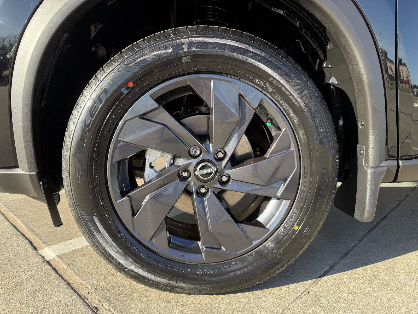 New 2026 Nissan Rogue SV FWD image 11