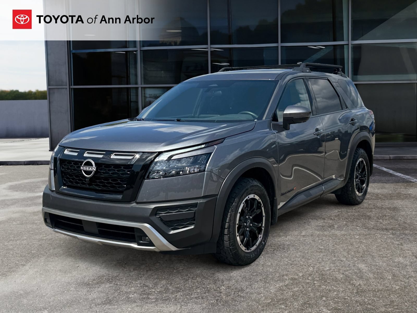 Used 2024 Nissan Pathfinder Rock Creek AWD/4WD image 8