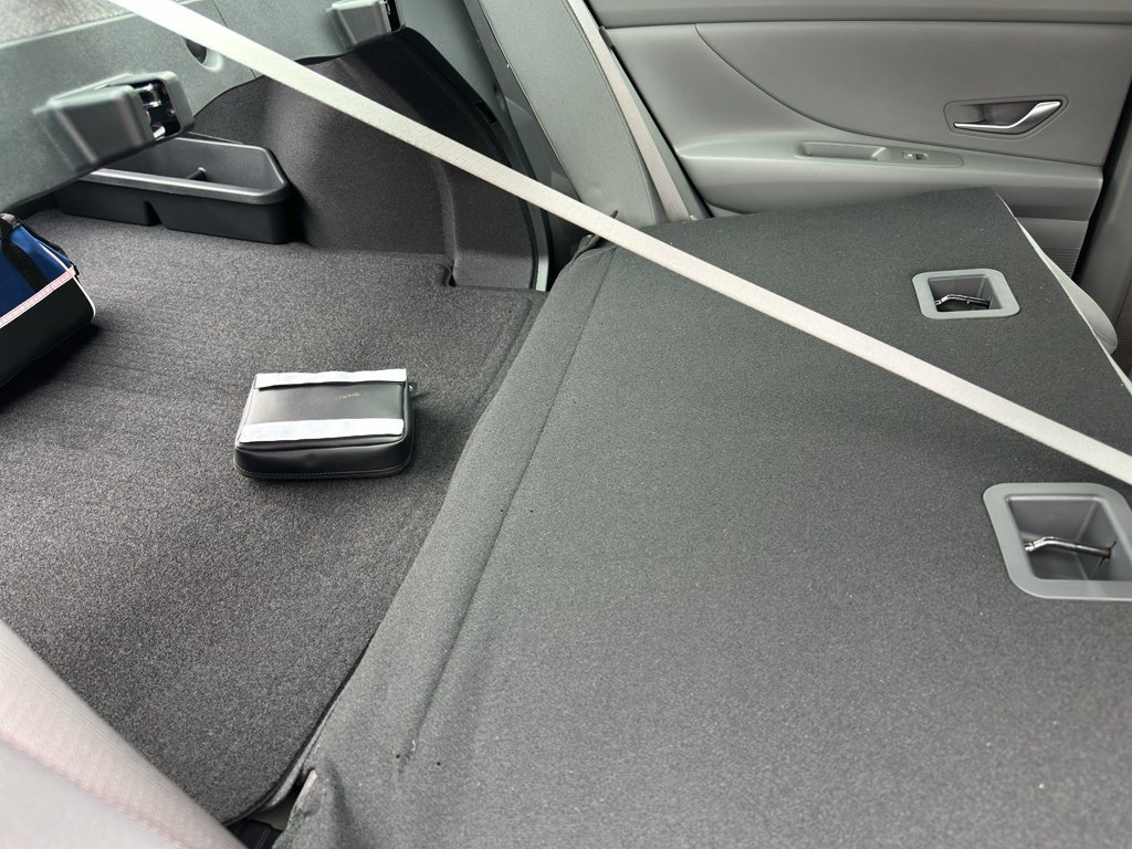 New 2026 Hyundai Elantra SE FWD image 33