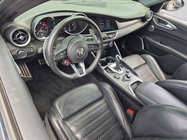 Used 2020 Alfa Romeo Giulia Ti Sport w/ Quick Order Package 22U Sport RWD image 10