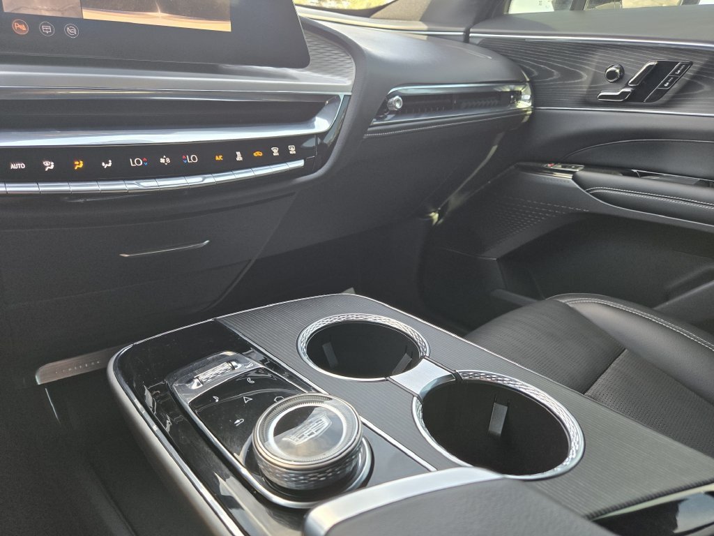 Certified 2024 Cadillac Lyriq Luxury RWD image 14