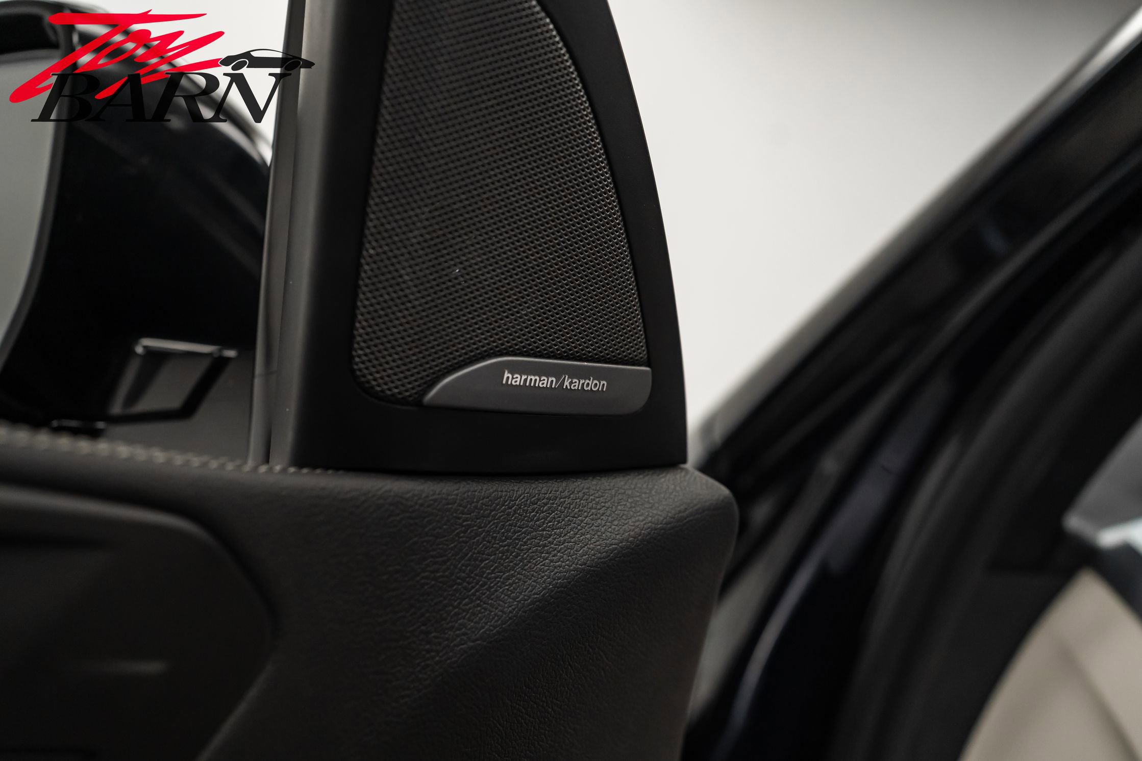 Used 2023 BMW X5 M50i w/ Executive Package image 23