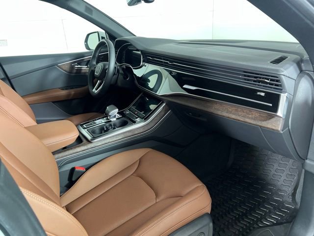 Certified 2025 Audi Q8 Premium Plus w/ Premium Plus Package AWD/4WD image 14