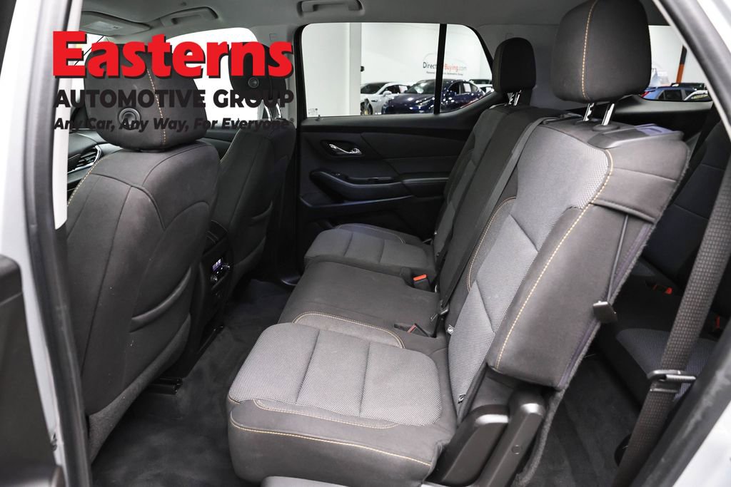 Used 2020 Chevrolet Traverse LT FWD image 22