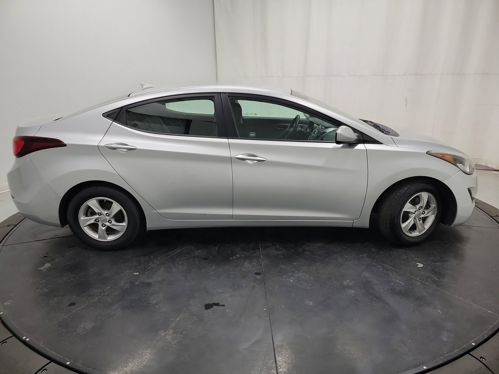 Used 2014 Hyundai Elantra SE image 11
