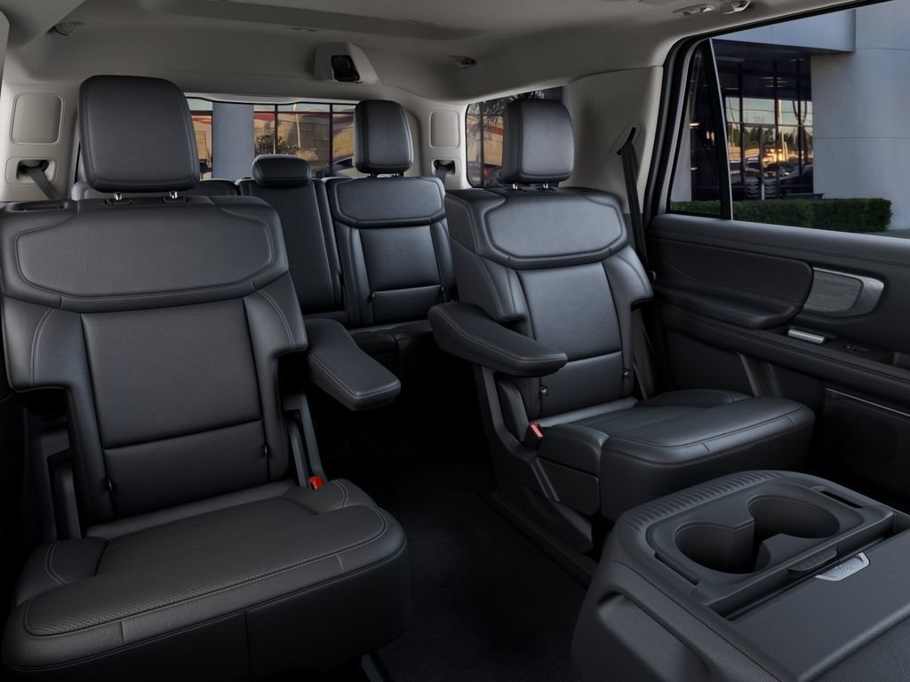 New 2027 Ford Expedition Platinum w/ Driver's Package RWD image 11