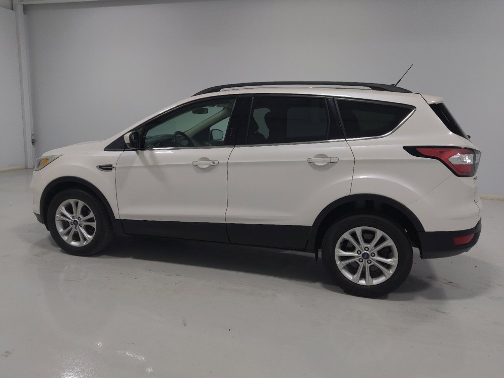 Used 2018 Ford Escape SEL FWD image 3
