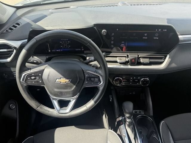 Used 2024 Chevrolet TrailBlazer LT w/ Convenience Package AWD/4WD image 9