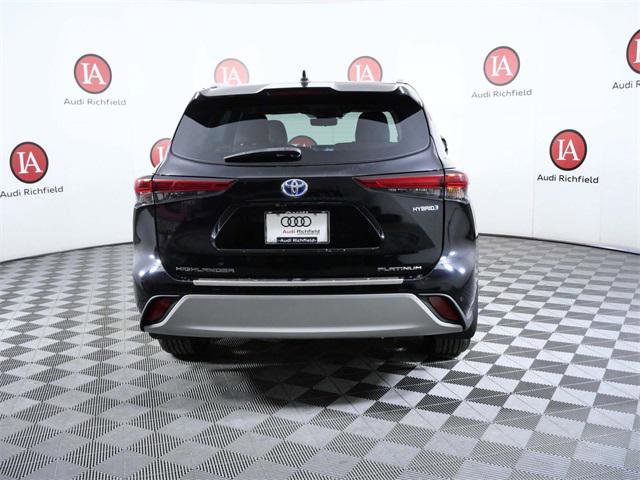 Used 2020 Toyota Highlander Limited Platinum image 7