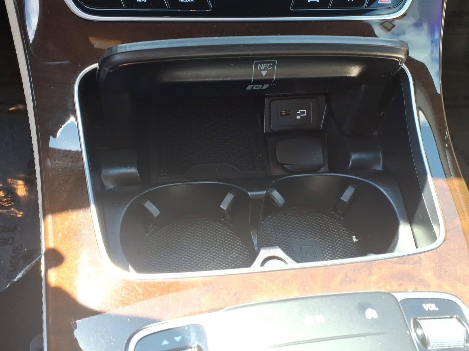 Used 2023 Mercedes-Benz E 350 4MATIC Sedan image 30