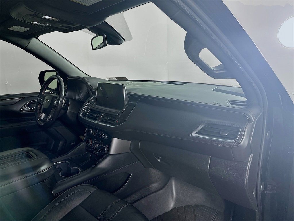 Used 2021 Chevrolet Suburban RST w/ Luxury Package image 32